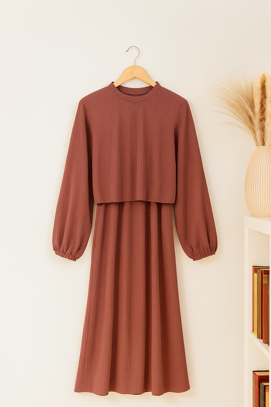 Ensemble côtelé avec top ample et robe longue fluide